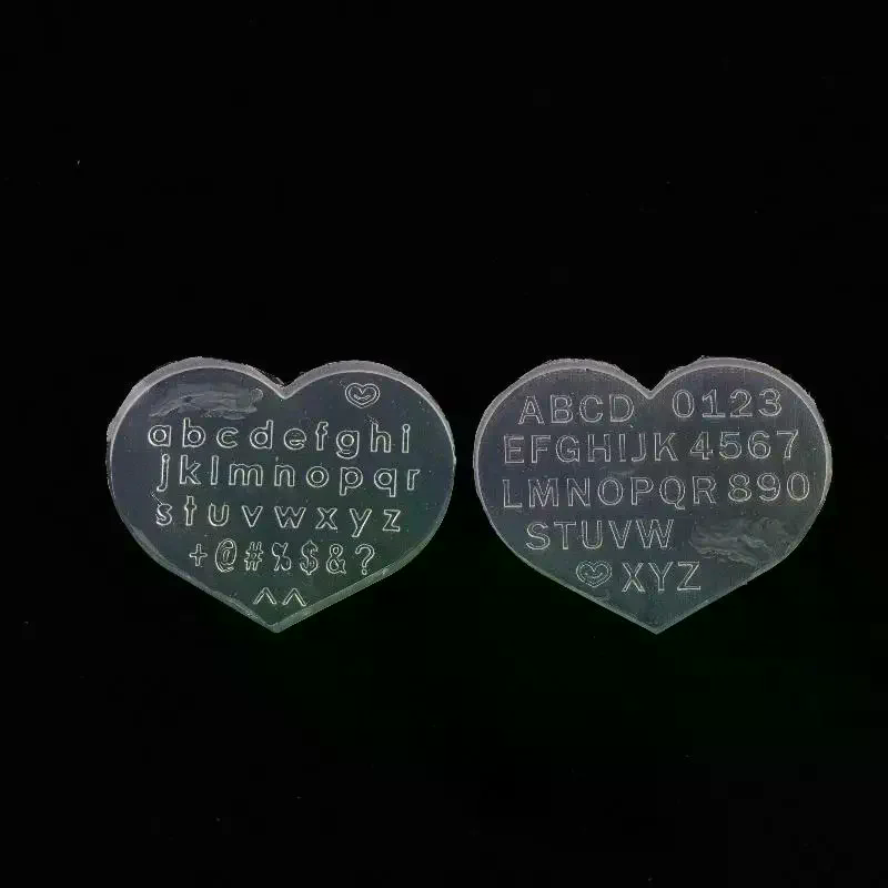Resin Art Earrings Design - قالب سيليكون بتصميم حروف إنجليزية عالمية