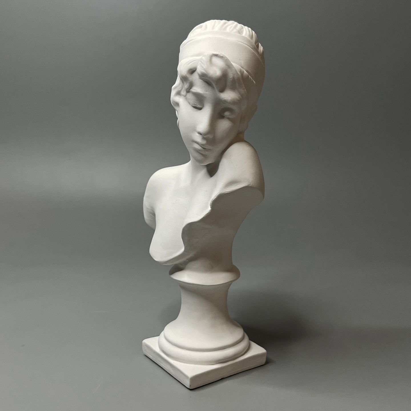 تمثال نصفي لسافو اليونانية من  - مراجعة Resin Art Aesthetic وسعره